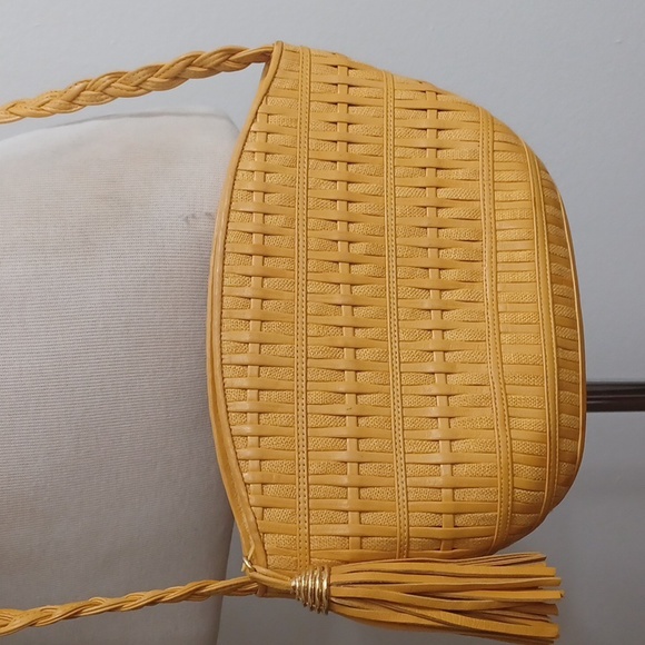 Vintage leather woven crossbody bag - Picture 3 of 7